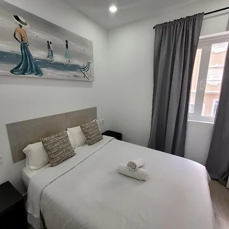 Ayz Silvela - Auto Check-in Guest house Malaga